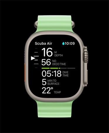 Apple Watch Ultra 3, dabīga krāsa, titāna ietvars, Oceanic+ niršanas rādītāji: dziļums, dekompresijas laiks, niršanas laiks, minūtes līdz ūdens virsmas sasniegšanai, ūdens temperatūra, Ocean Band siksniņa, neona zaļa krāsa