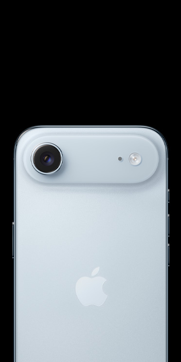 iPhone Air ar astromelnu apdari, aizmugures skats atklāj moderno divu kameru sistēmu, “divi vienā” objektīvu, LiDAR zibspuldzi un mikrofonu